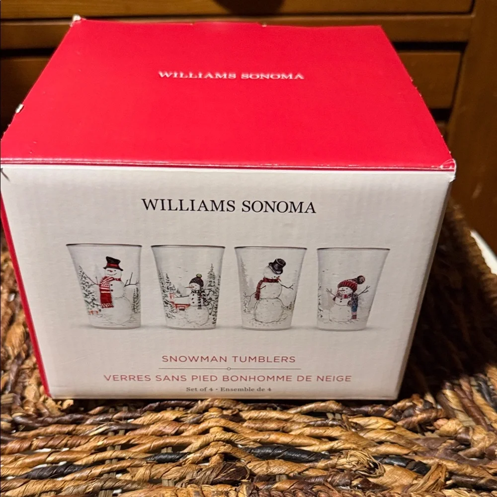 Williams Sonoma Snowman ⛄️ Set Of 4 Tumblers BNIB So Detailed.